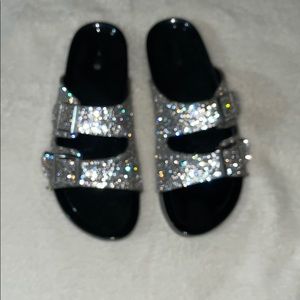BLING BUCKLE STRAP SANDLES